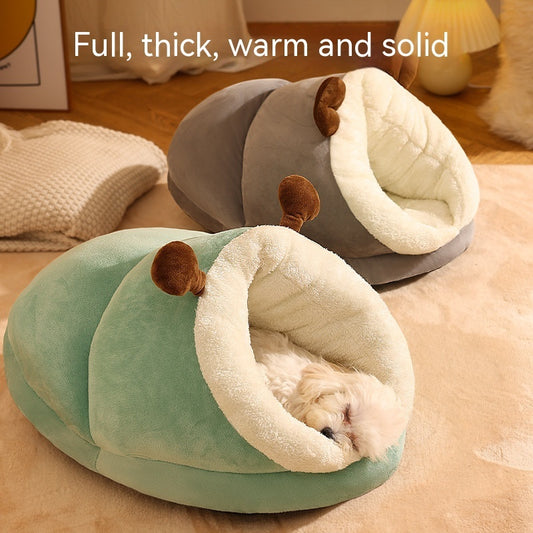Cozy Winter Nest Bed for Cats & Small Dogs – Ultra Soft, Enclosed Comfort